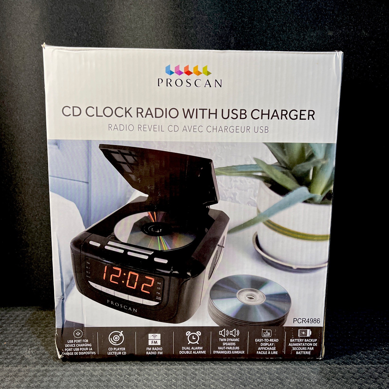 Proscan PCR4986 Easy Read Display CD Player Clock Radio With USB Charger/NIB