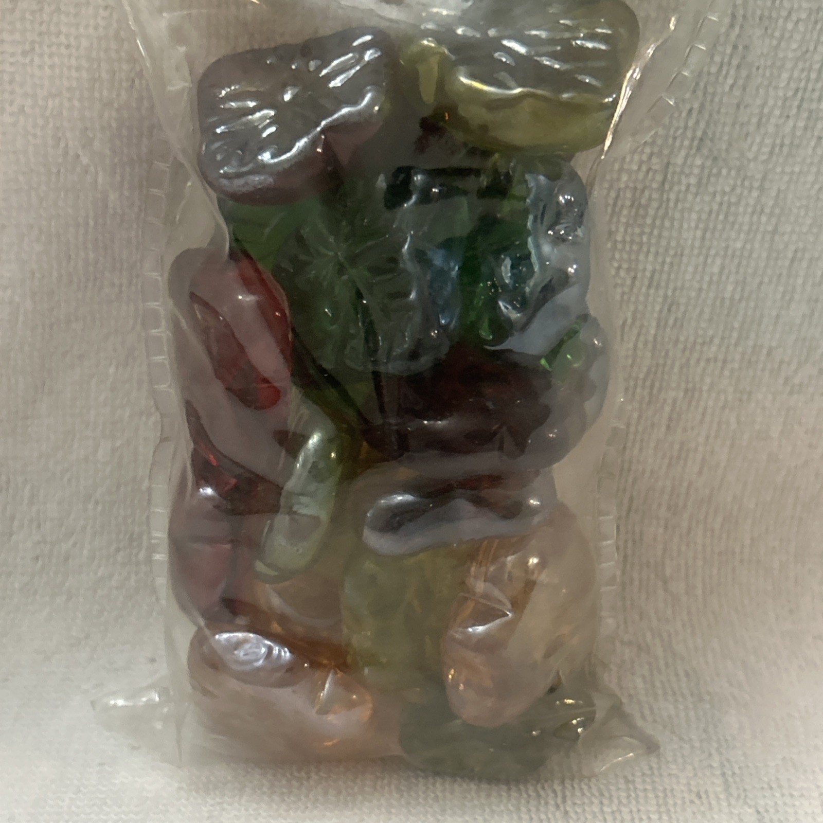 MICHAELS MULTICOLORED Glass AUTUMN FALL LeaVES 20 COUNT NEW IN PACKAGE