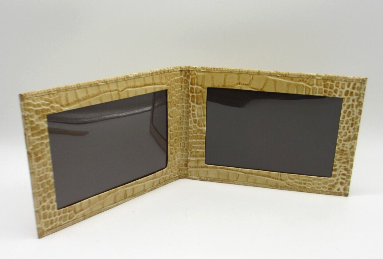 Photo Frame Leather Bifold holds TWO 4×6&Prime; Photos Horizontal Graphic Image $125