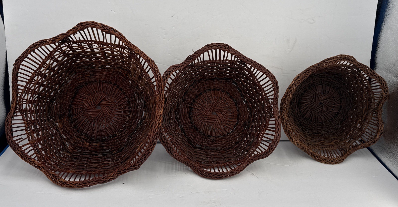 Vintage Set of 3 Wicker Nesting Baskets Handwoven Rattan Boho Farmhouse