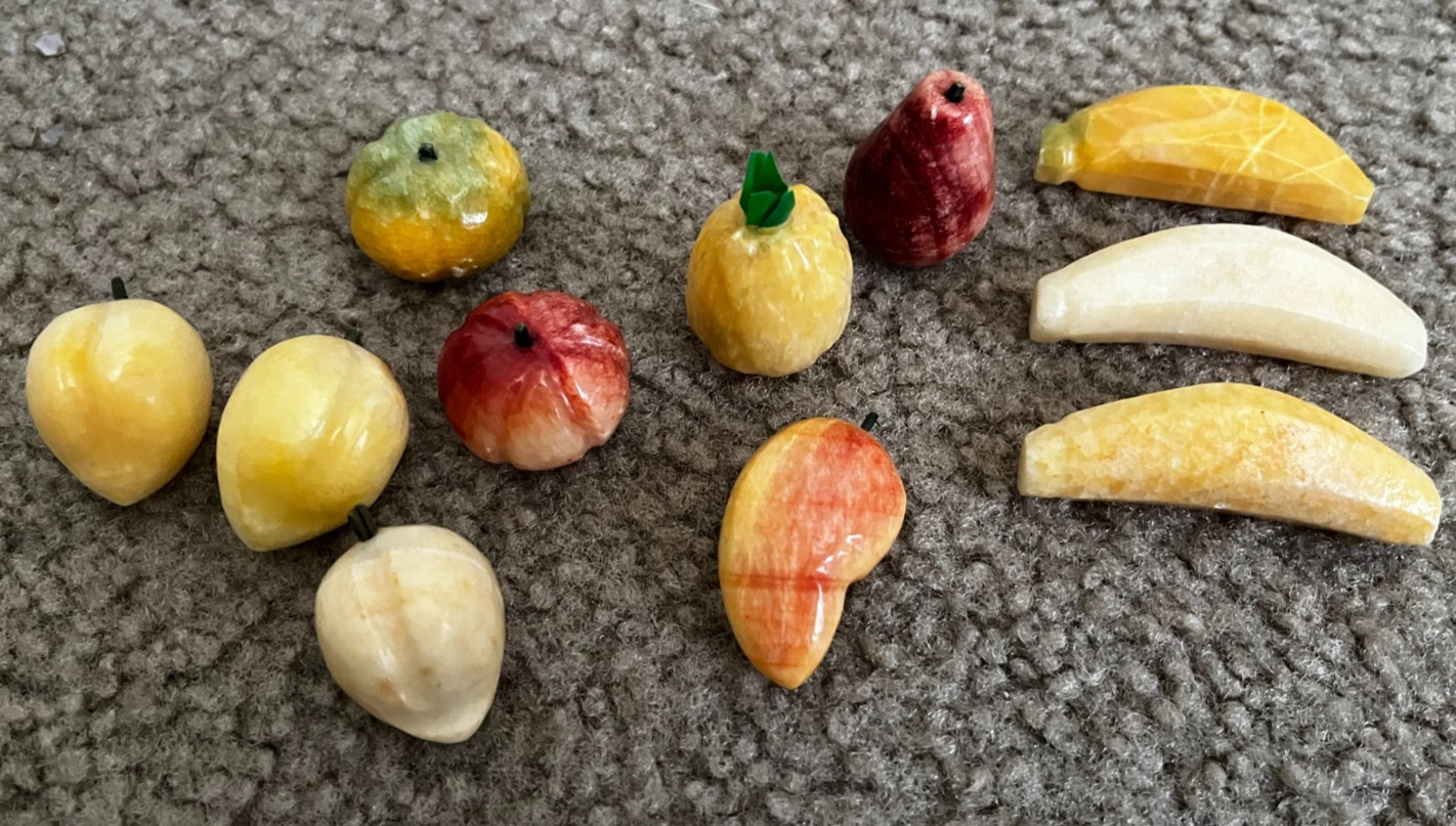 💎 ITALIAN CARVED STONE FRUIT SET • 11 PCS • MIXED COLORS • ALABASTER & MARBLE