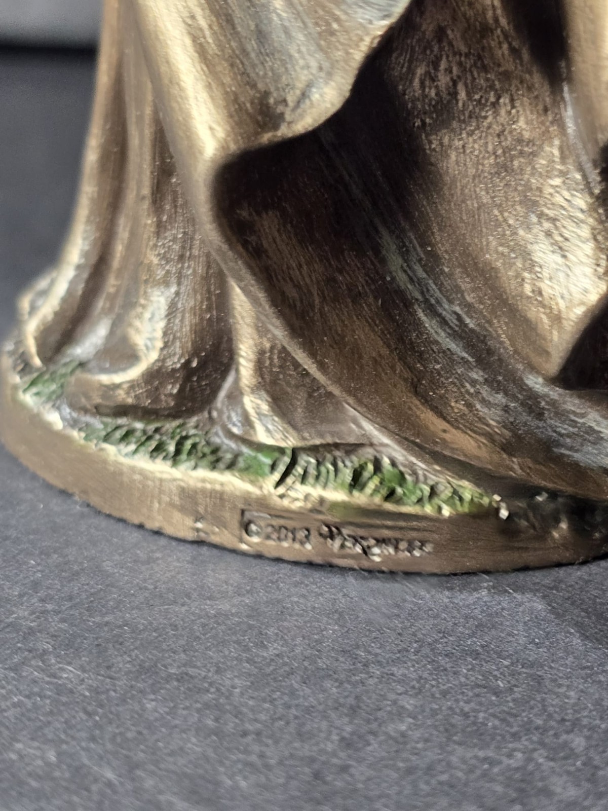 Jesus Holding A Lamb (Cold Cast Bronze & Resin Statue) 6&Prime; Inches DE02