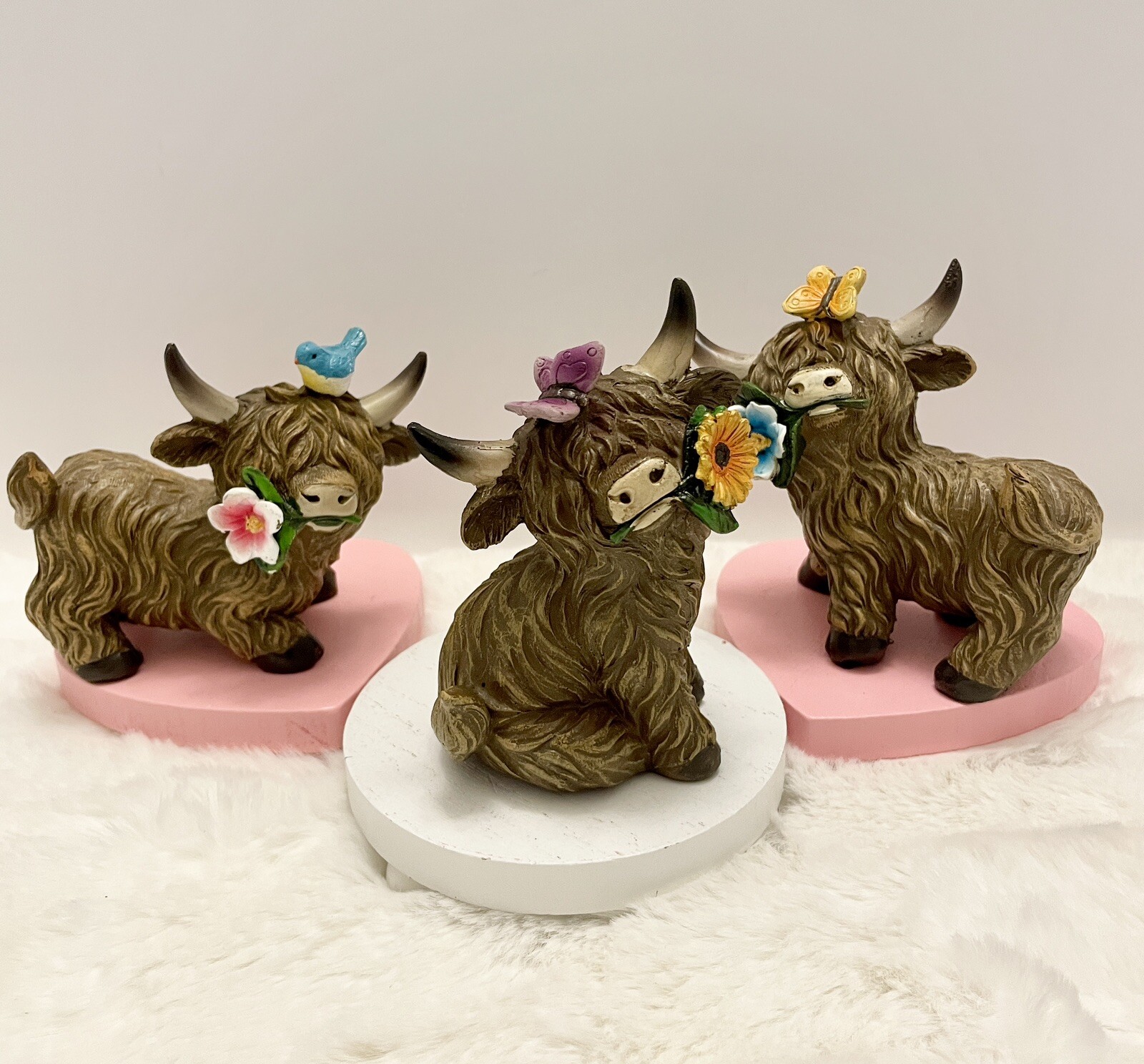 Highland Cow Spring Summer Figurine Floral Trio NEW