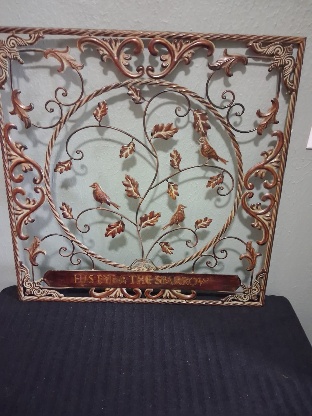 Metal Scrollwork Wall Plaque Sign « His Eye Is on the Sparrow » Birds, Brown