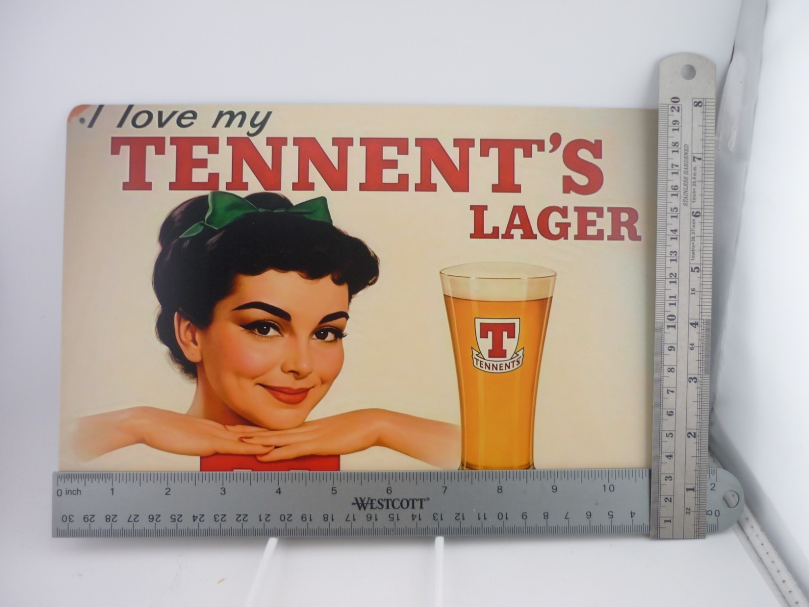 Tennent&rsquo;s Lager Beer Girl Metal Tin Sign Scottish Brewery Pub Bar Wall Decor