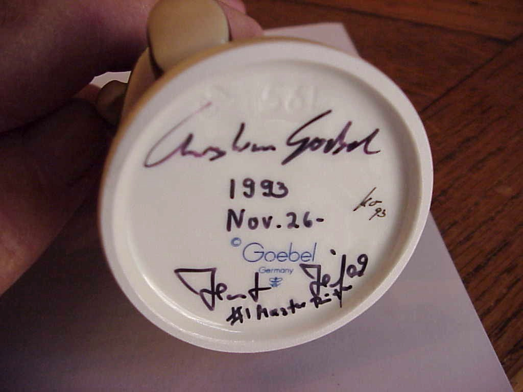 Signed By Goebel Hummel 561 Grandma’s Girl #211 with box & COA
