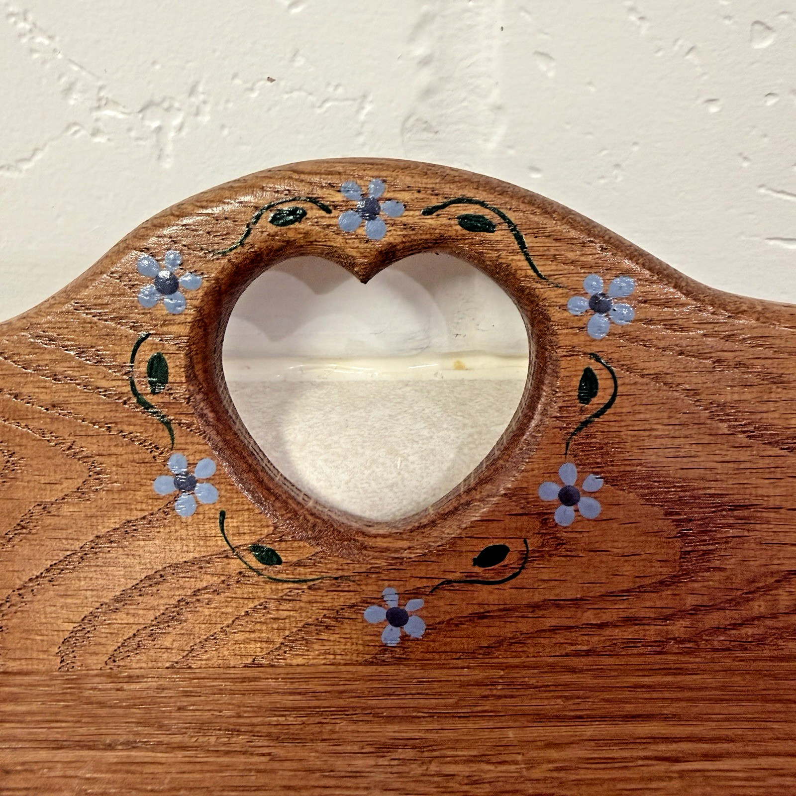 Vintage Wood Key Rack Wall Mounted Heart Cutout Shelf Handpainted Flowers 14&Prime;