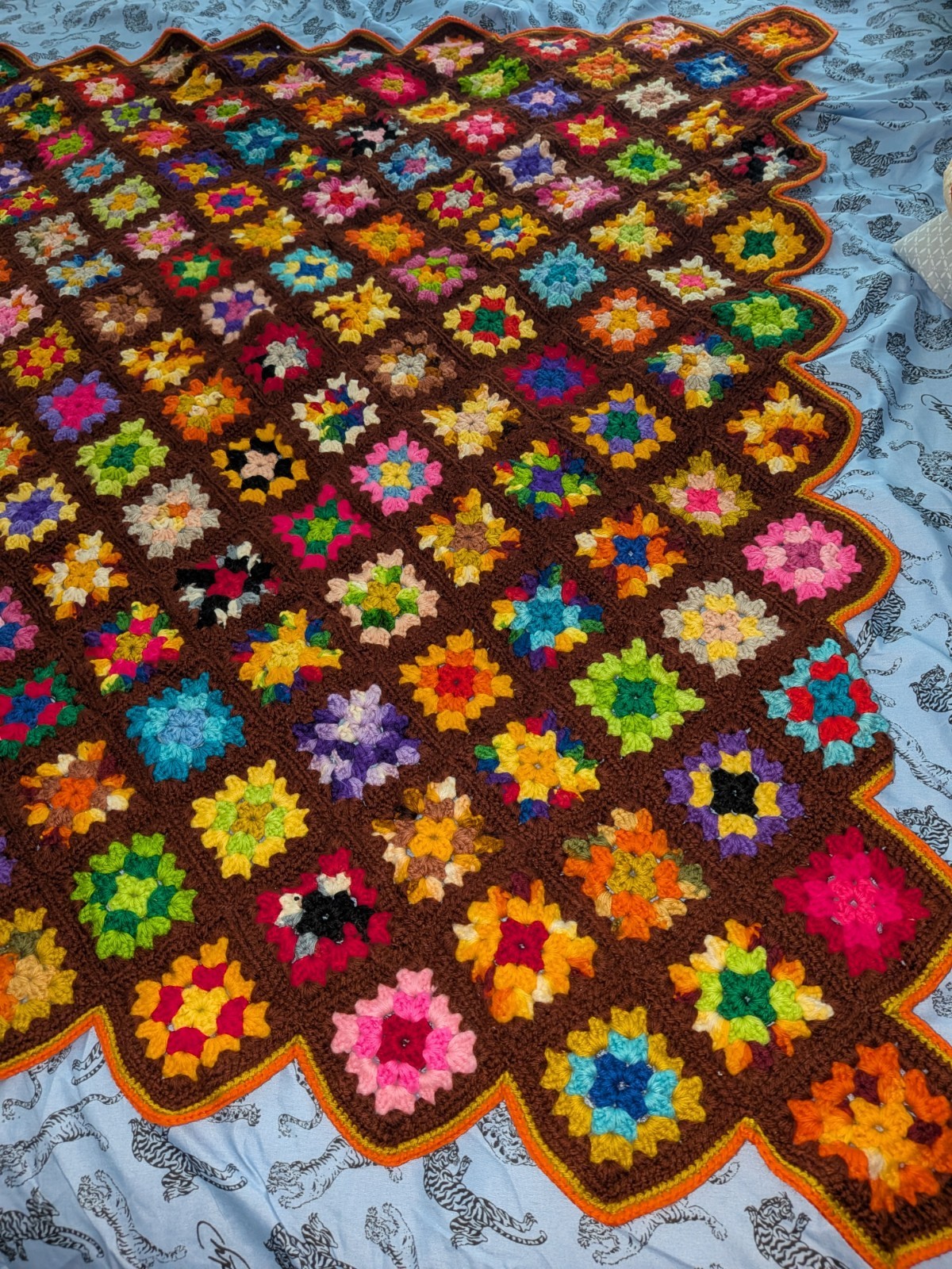 Vintage 64&Prime; x 44&Prime; “Roseanne”/ « Grannycore » Crochet Multicolor Afghan