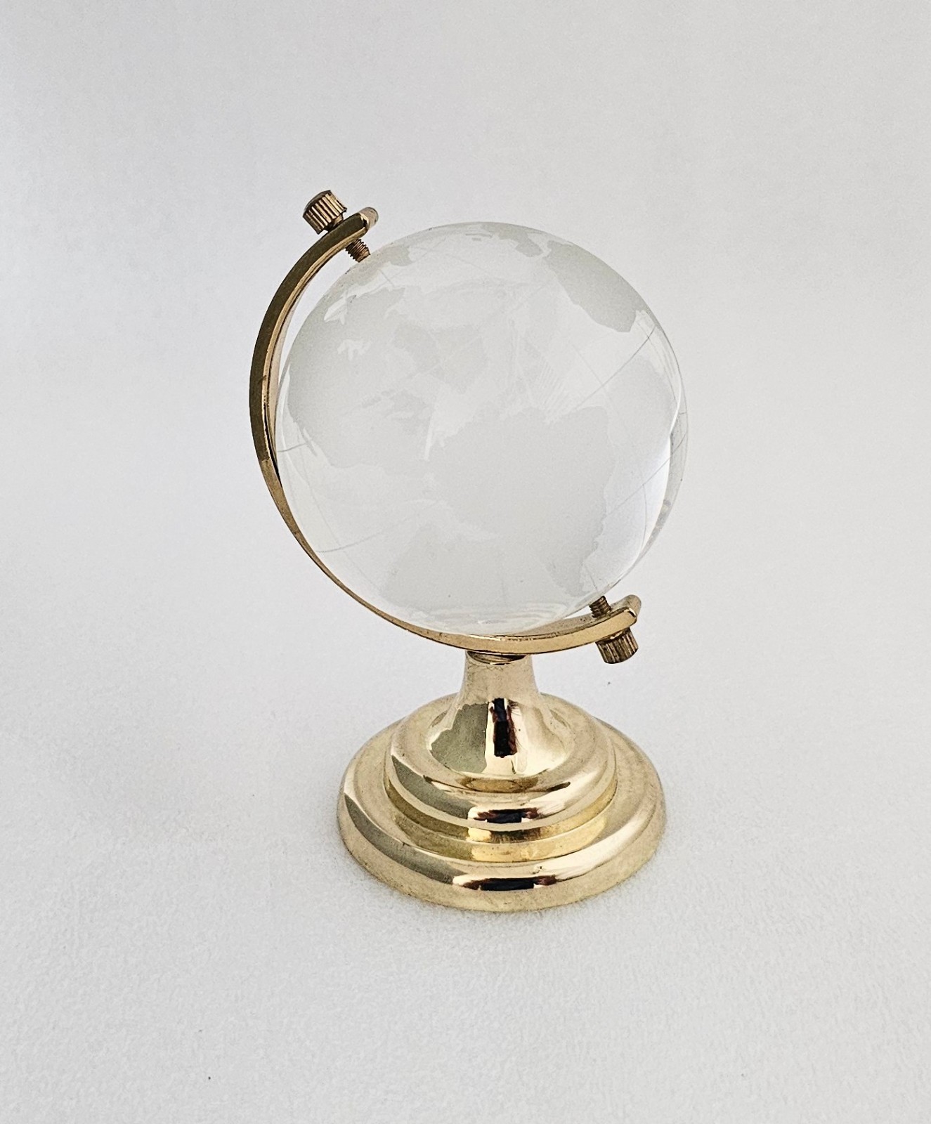 Crystal Glass World Rotating Globe with Metal Stand Stand 4&Prime; Peperwaight