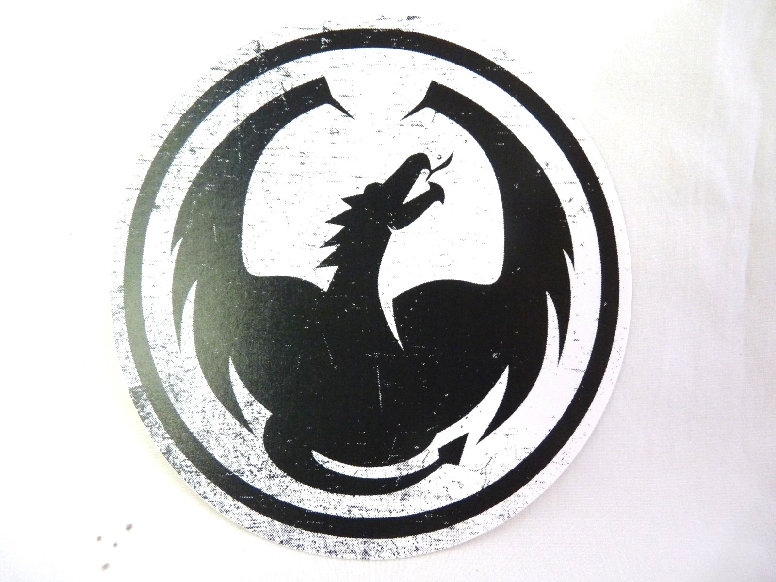 DRAGON ALLIANCE STREET DRAGON DECALS STICKERS 4.25&Prime; ROUND BLACK OR WHITE