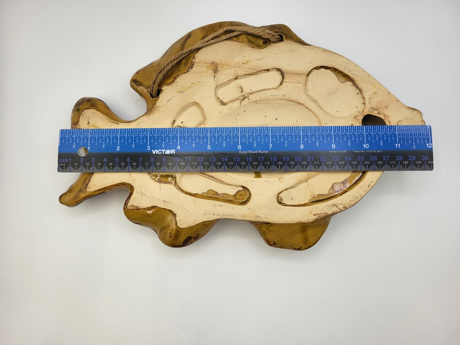 VTG. Glazed Ceramic Pottery Fish Wall Hanging Plaque 12&Prime; Pre-Treaded Cord Browns