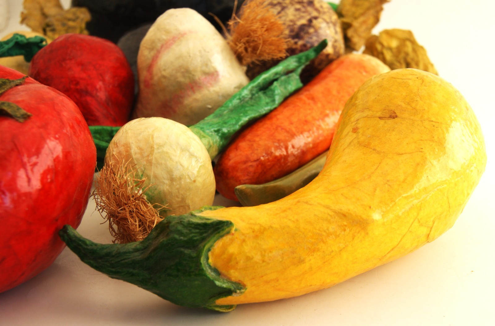 Huge Lot of 15 Hand Made Papier Mache Garden Vegetables Perfect for Cornucopia