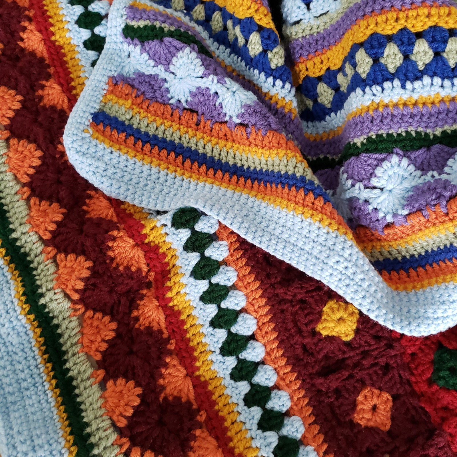 USA OOAK Crocheted New Multicolor Throw Blanket Groovyghan 43&Prime; X 58&Prime; Easy Care