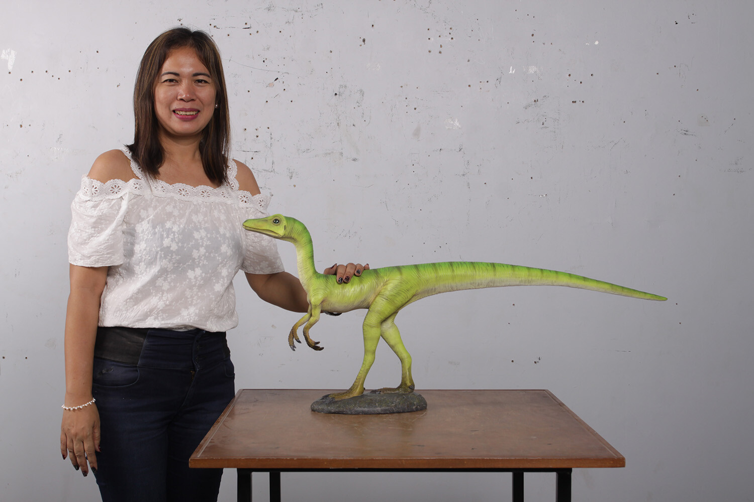 Dinosaur Compsognathus Baby Prehistoric Prop Life Size Resin Statue Dino Display