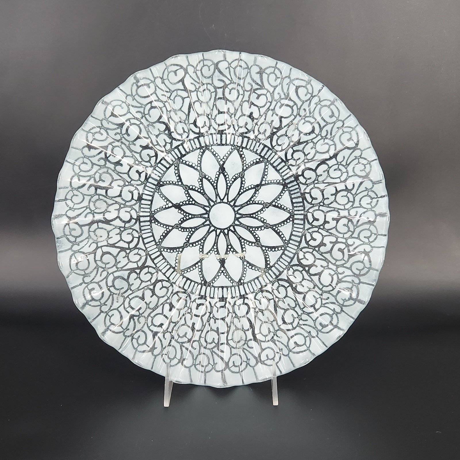 Signed Sydenstriker Fused Glass 12&Prime; Serving Plate White Lace Design Ruffled Edge