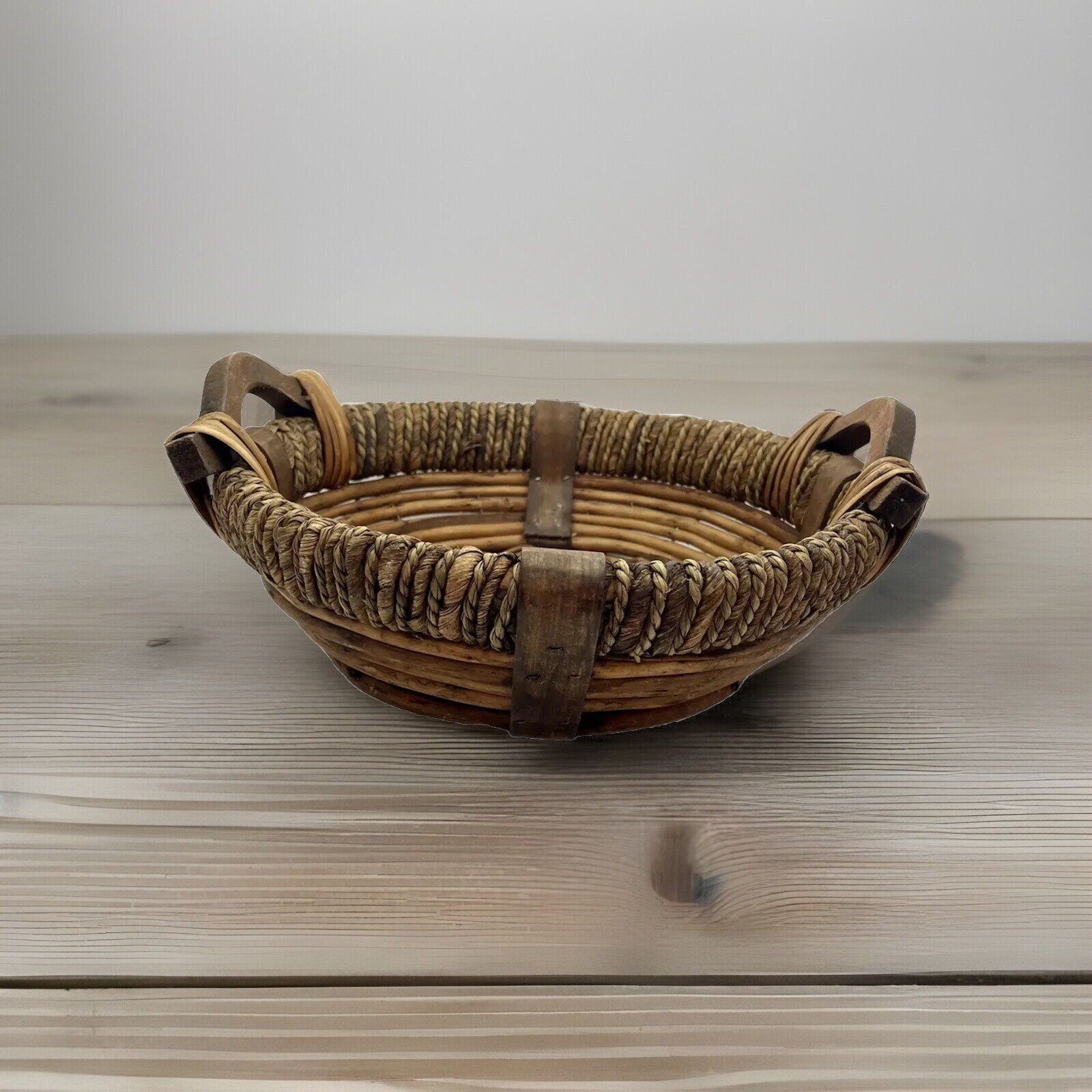 Vintage Wicker Birch Woven Basket W/Wooden Side Handles 12&Prime; W x 5.5”H x 3.5”D »