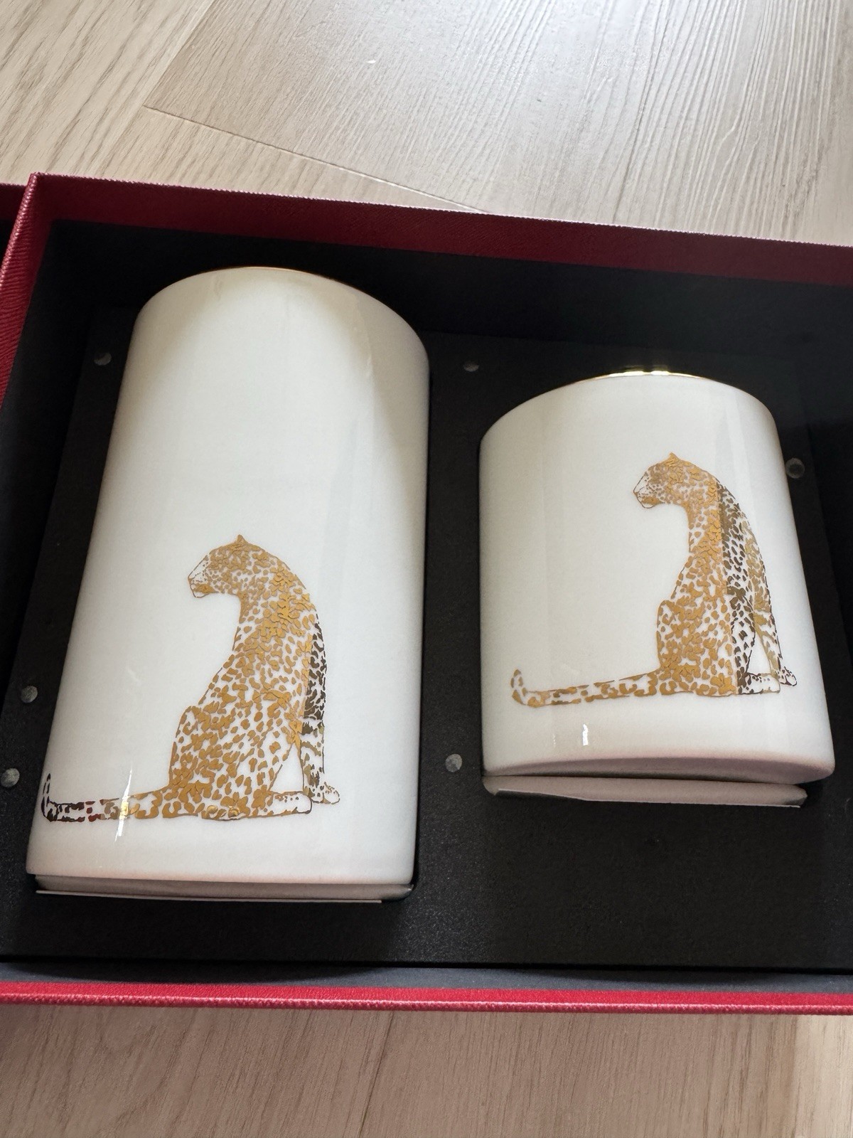 2 PC GIFT SET Cartier Panthere Porcelain Vase Home Decor 6&Prime; 4&Prime; IN BOX WHITE GOLD