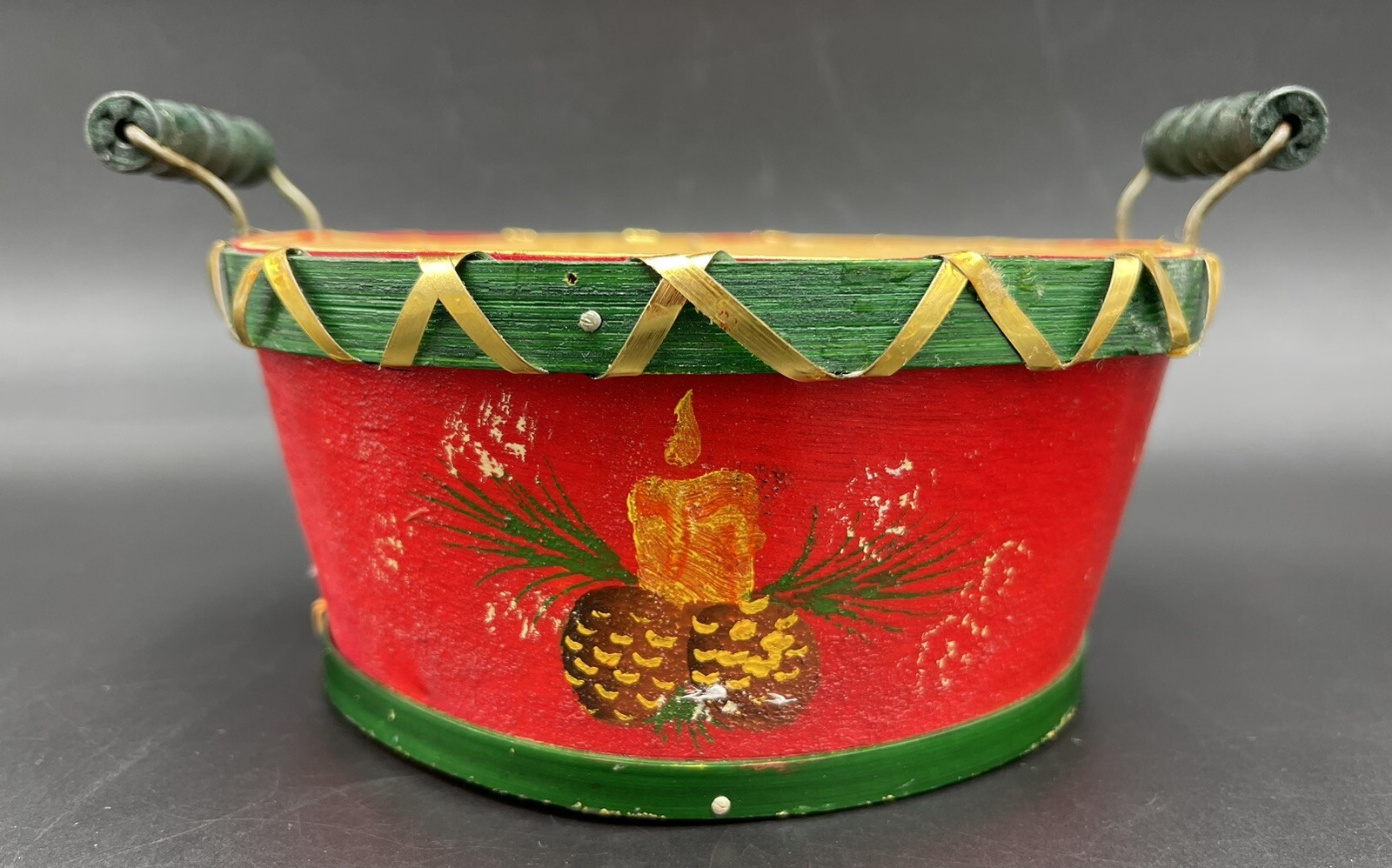 Christmas Theme Round Bamboo Storage Basket Fruit Flowers Gifts Green & Red