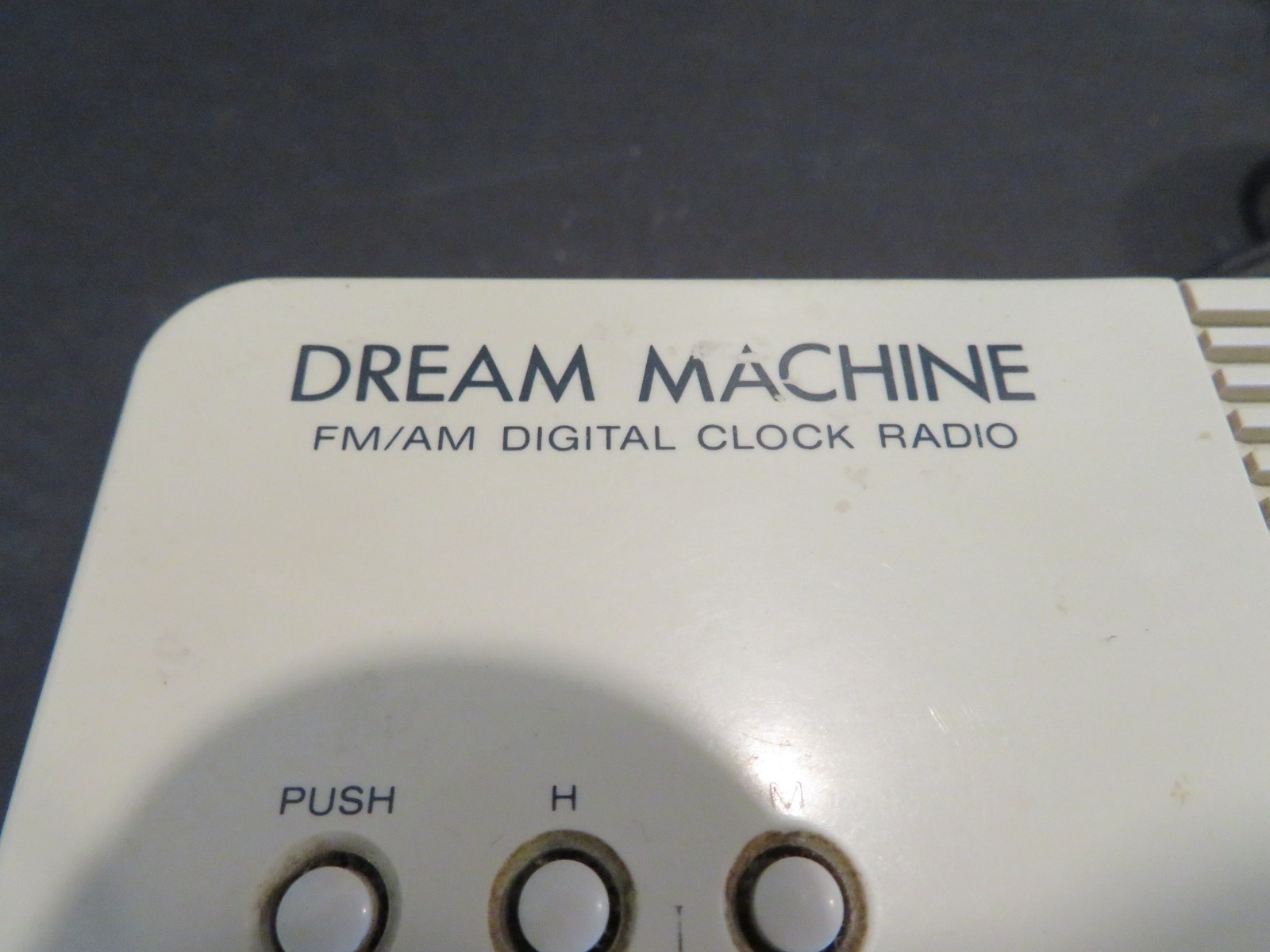 Vintage Sony Dream Machine FM/AM Digital Clock Radio Model No. IGF-C5W