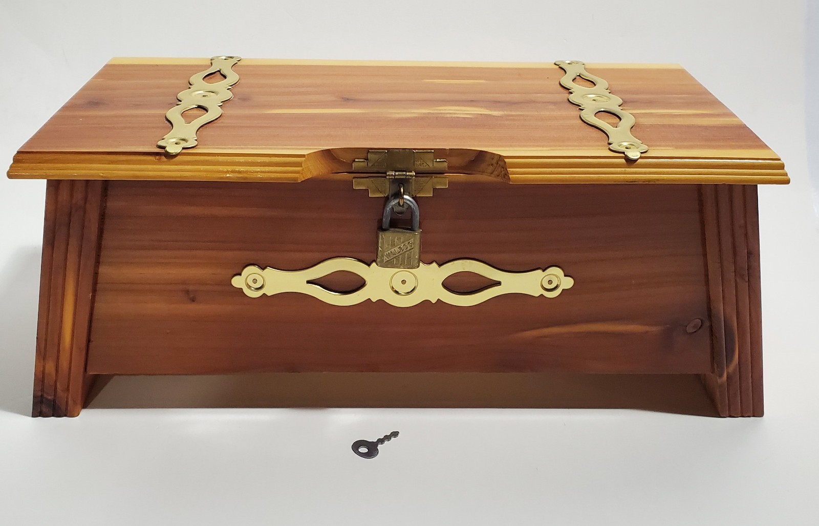 Wooden Box Storage Keepsake Jewelry Treasure Alter Red Felt Lined Lock Key Wood