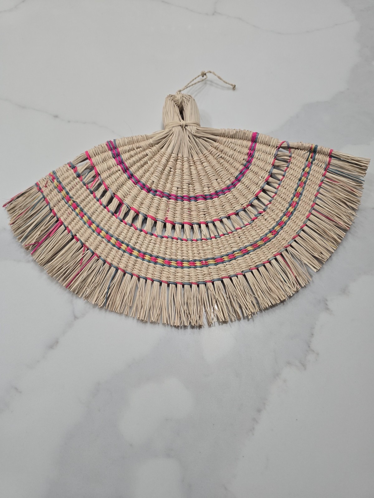 Vintage Handwoven Straw Palm Leaf Wall Fan Decor Boho Eclectic – 15&Prime; x 11&Prime;