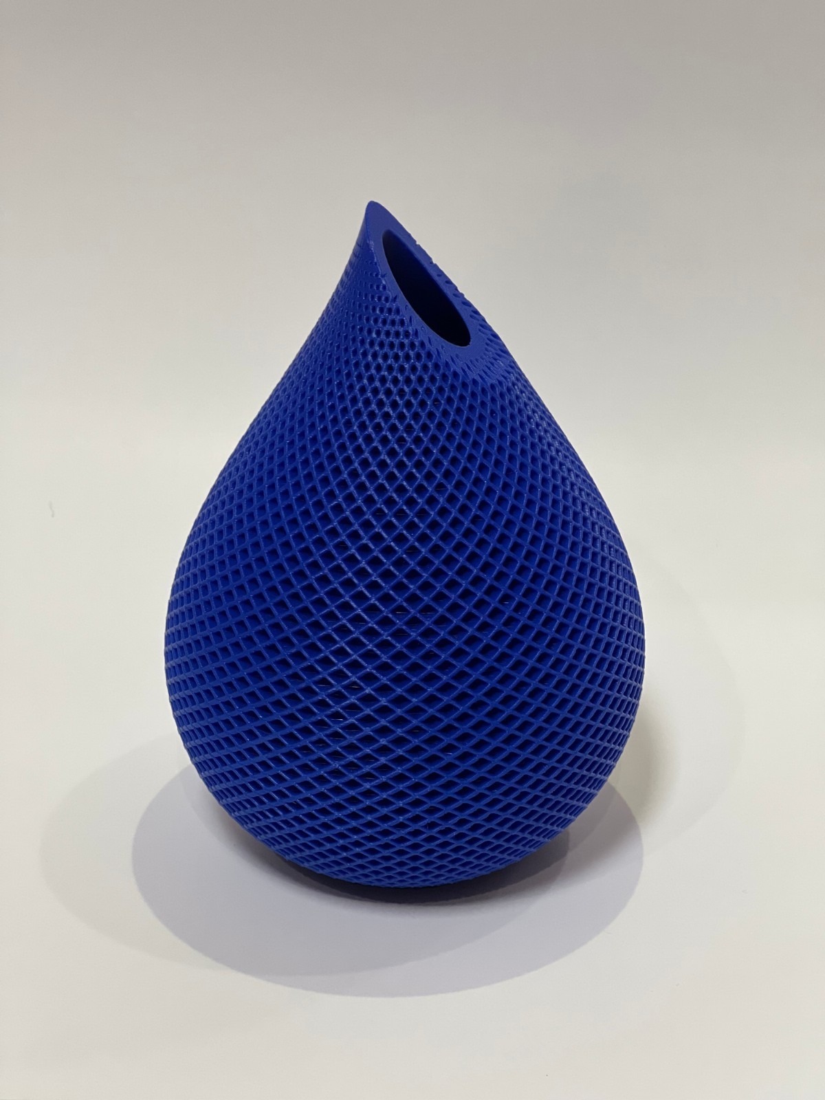 Handmade 3D Printed Vase with Mesh Pattern | Custom Colors Available | Modern De