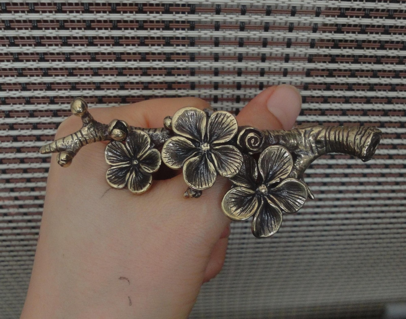 Vintage Style Solid Brass Branch and Plum Blossoms Statue for Home Garden Decor