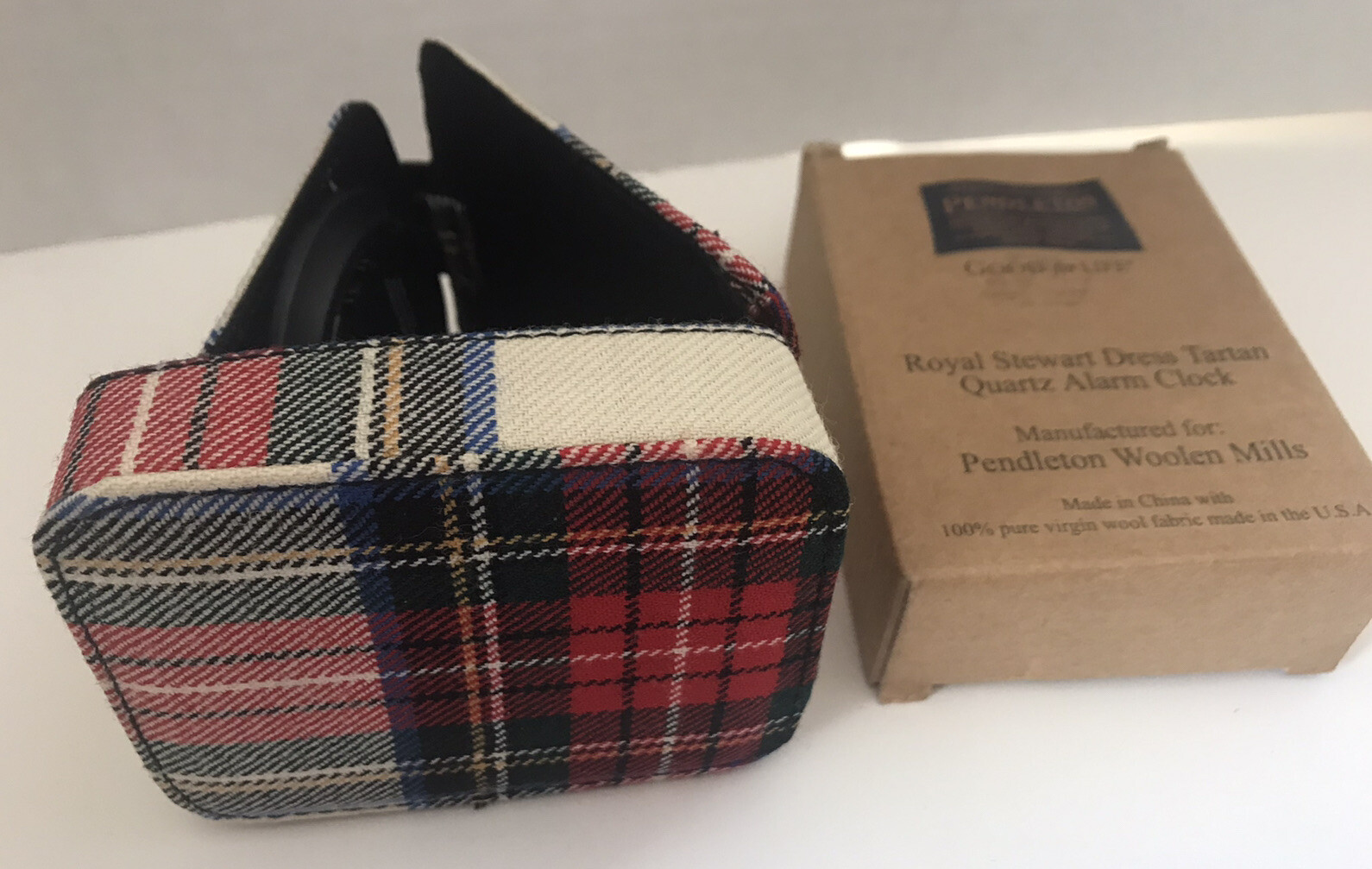 Pendleton Woolen Mills Travel Clock 100% Wool Royal Stewart Case 3”x4”x1”