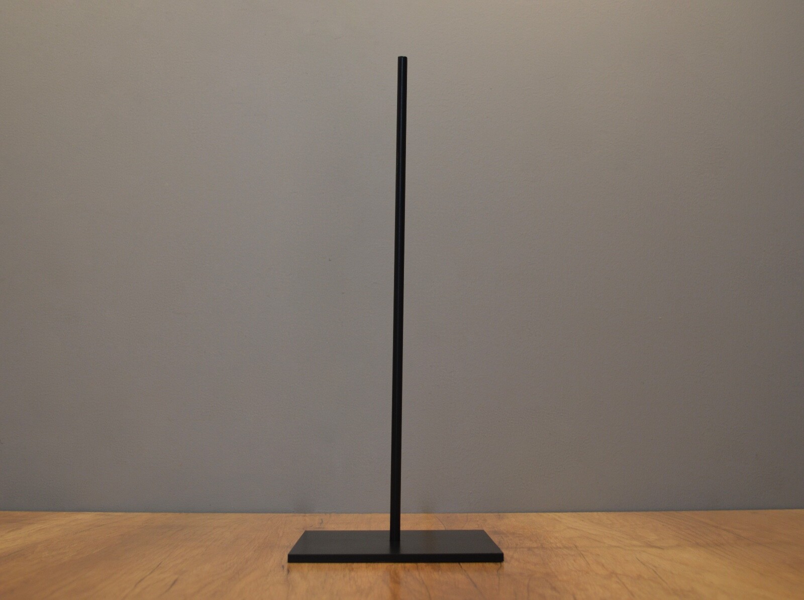 12&Prime; High Metal Display Rod Stand for Tribal Art & other Art objects – 6×6&Prime; base
