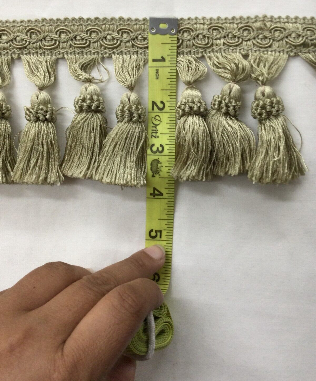 (SOLD BY THE YARD) 3.5 » Tassel Fringe Trim Green tinge Gold