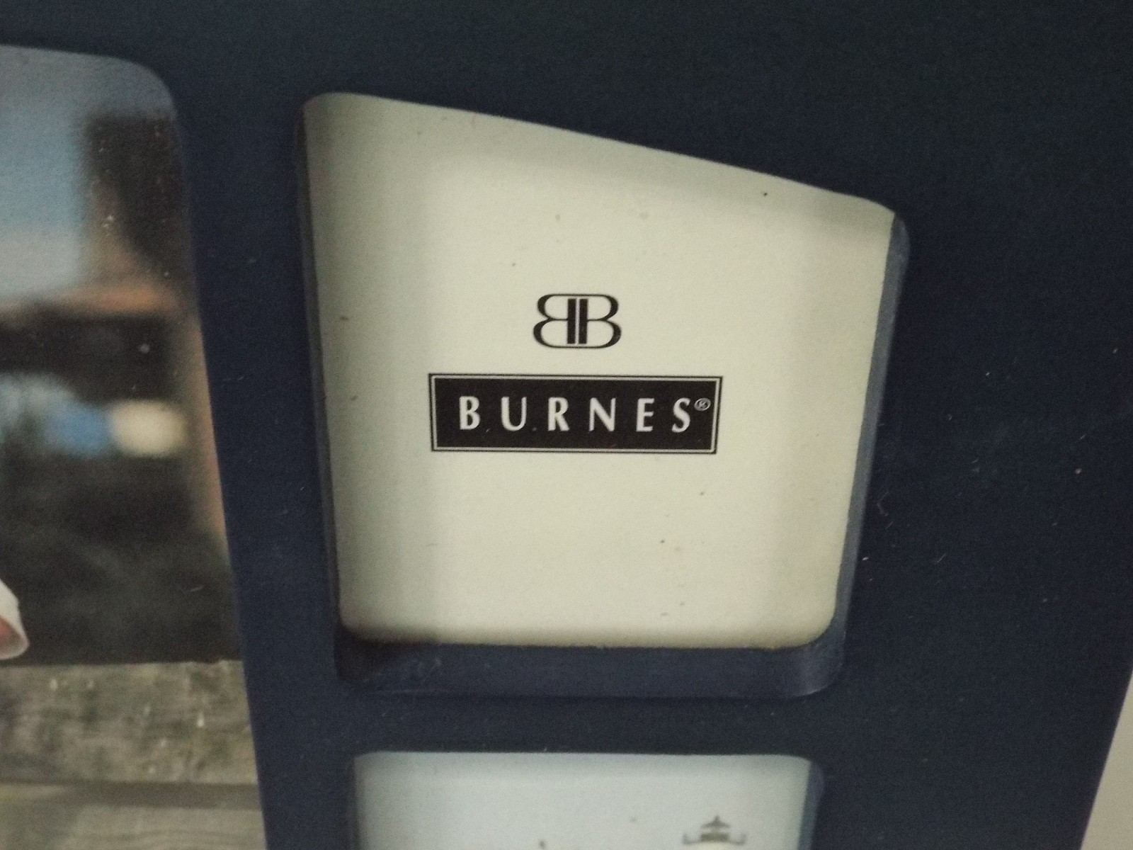 Burnes of Boston « Navy Blue » 5-Photo Freestanding Multi-Picture Frame w/Hang Tab