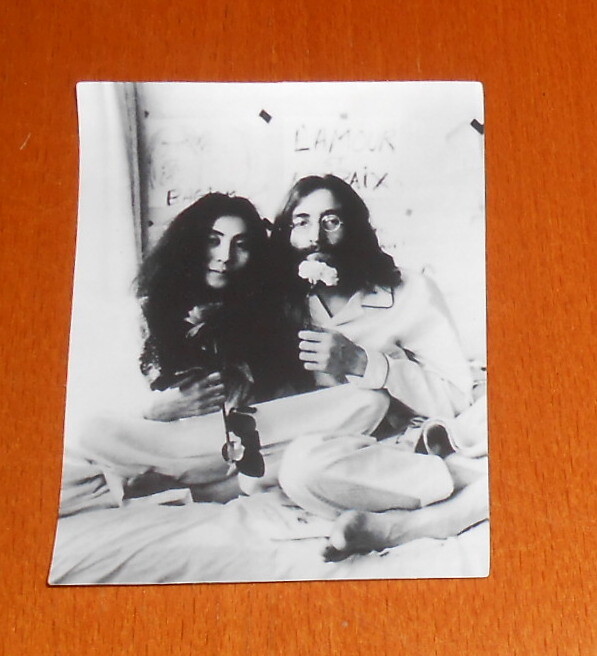 John Lennon and Yoko Ono Sticker (rectangle) 3×2 The Beatles