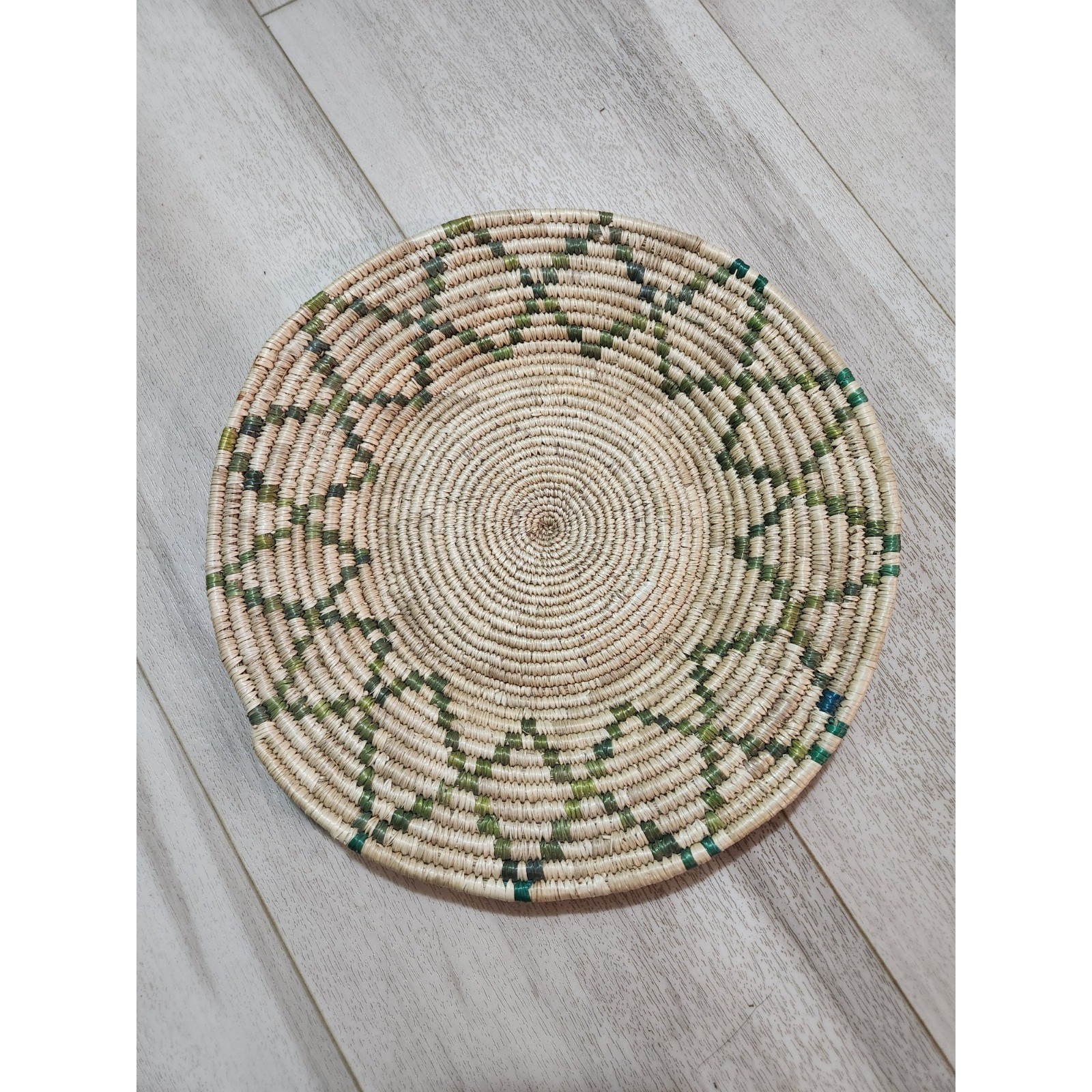 Handmade Woven Wall Plate Green Geometric Natural Fiber 9.5 Inch Boho Decor