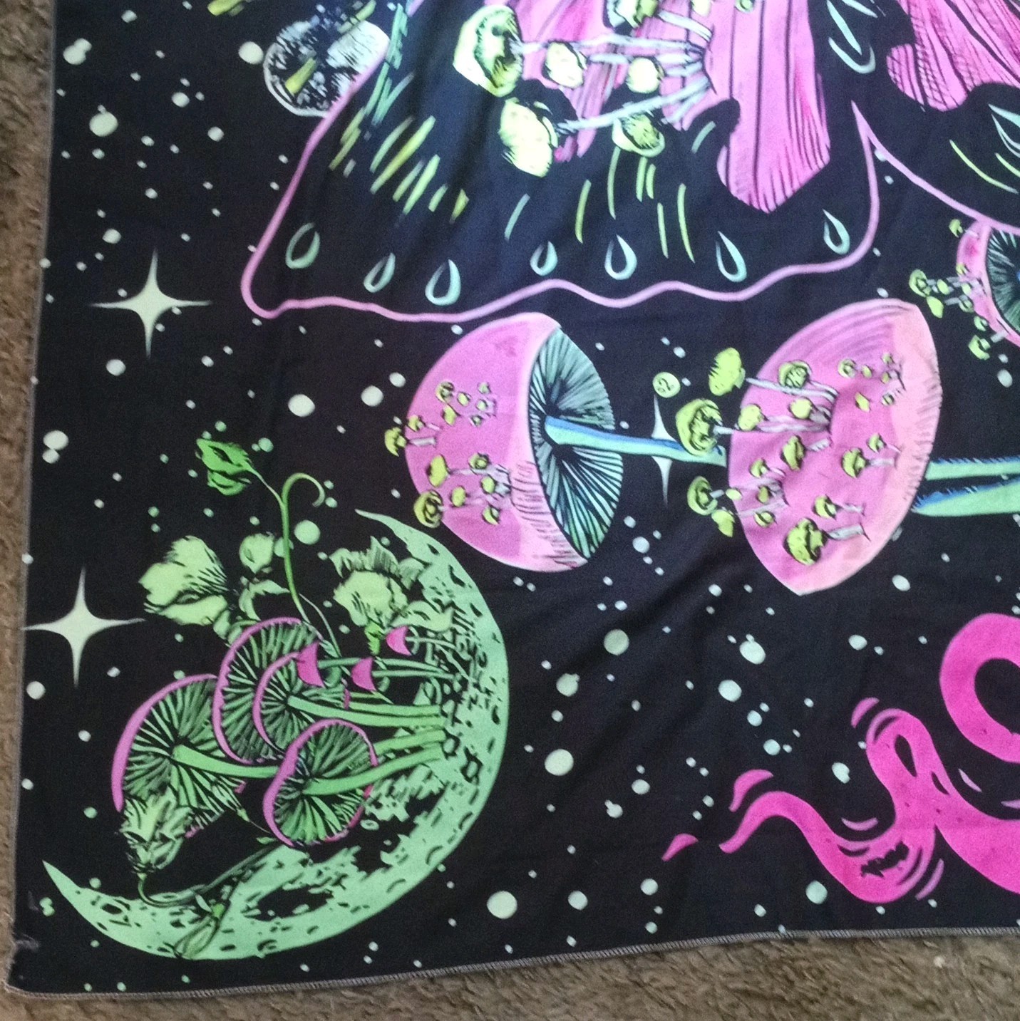 Psychedelic Skull Graphic Wall Tapestry 58 x 78 in 100% Polyester Black