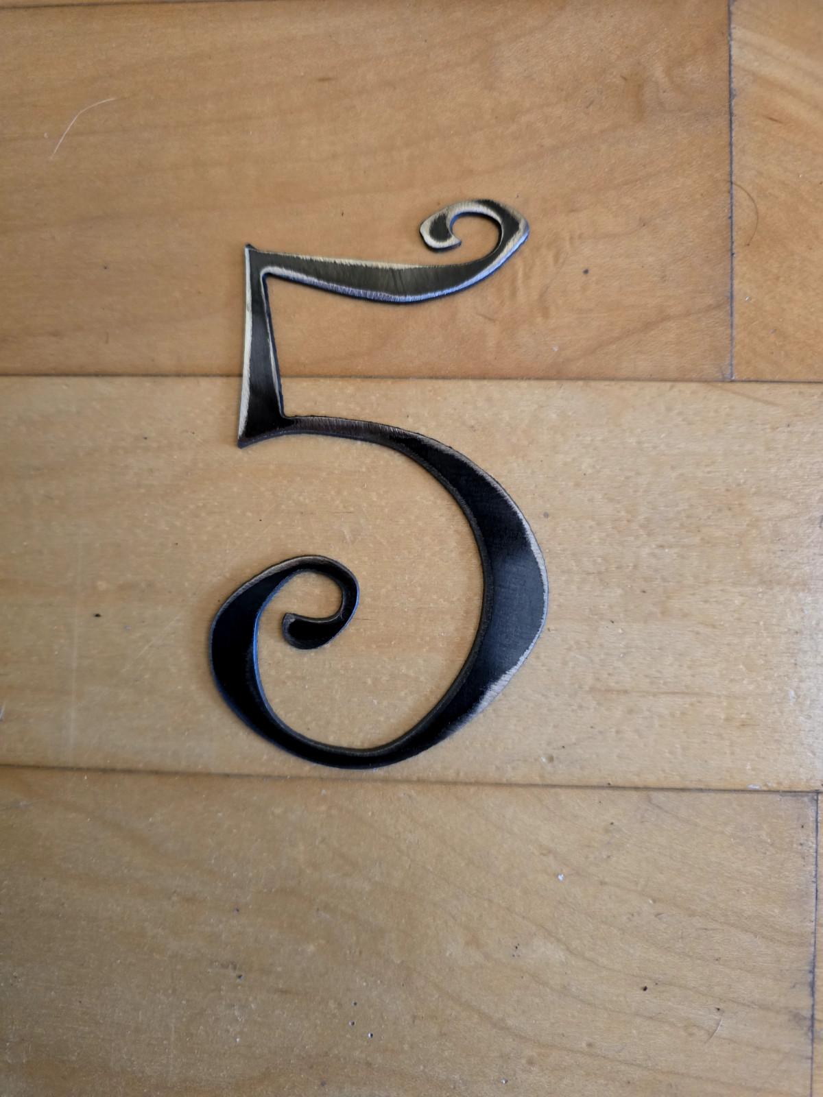 4&Prime; Tall precision cut metal letters, thick, weldable, 16 Gauge « Curlz MT » Decor