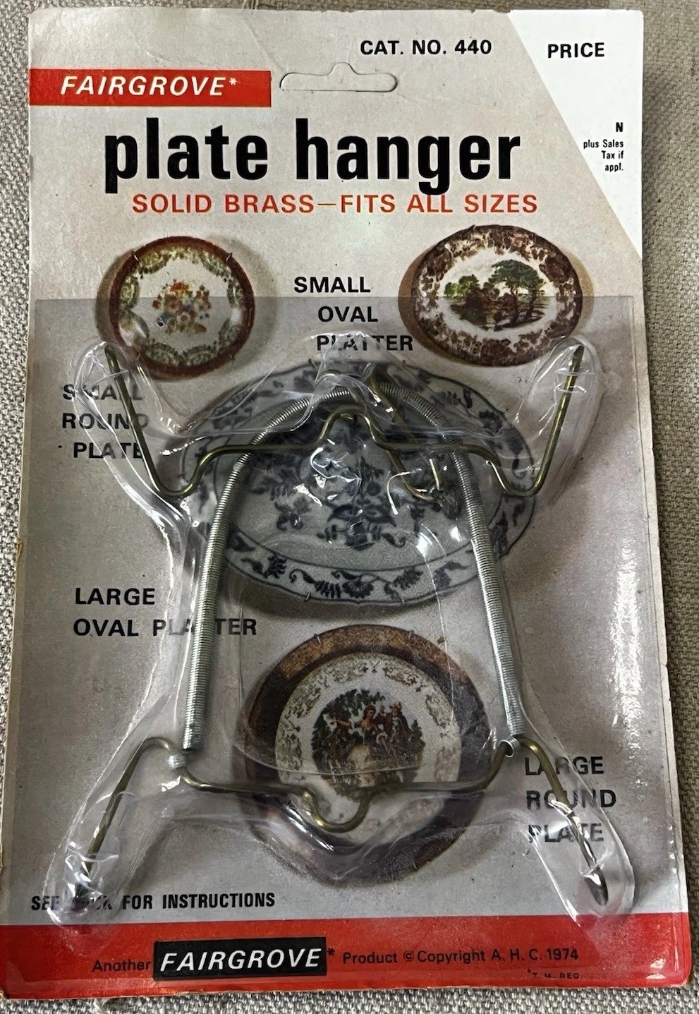 VTG Fairgrove Solid Brass Plate Hanger No. 440 Universal Fits All Sizes