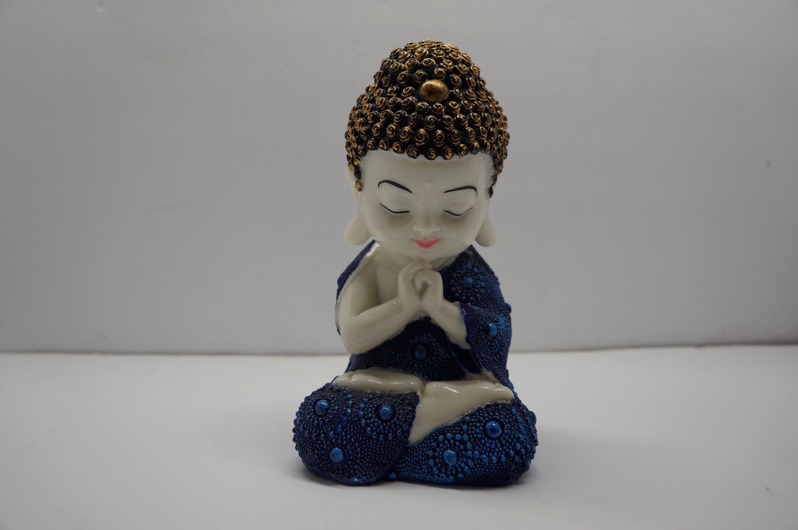 Polyresin Handmade Little Baby Monk Buddha Showpiece for Table Home Decor