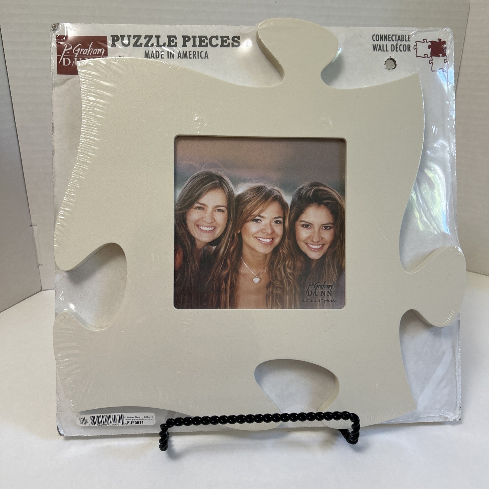 Puzzle Piece Photo Frame for 5.5 x 5.5&Prime; – P GRAHAM DUNN – 12”x12”