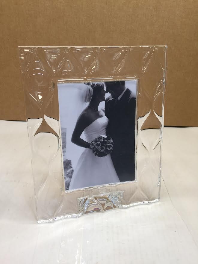 Orrefors Diamond 5-Inch-By-7-Inch Picture Frame