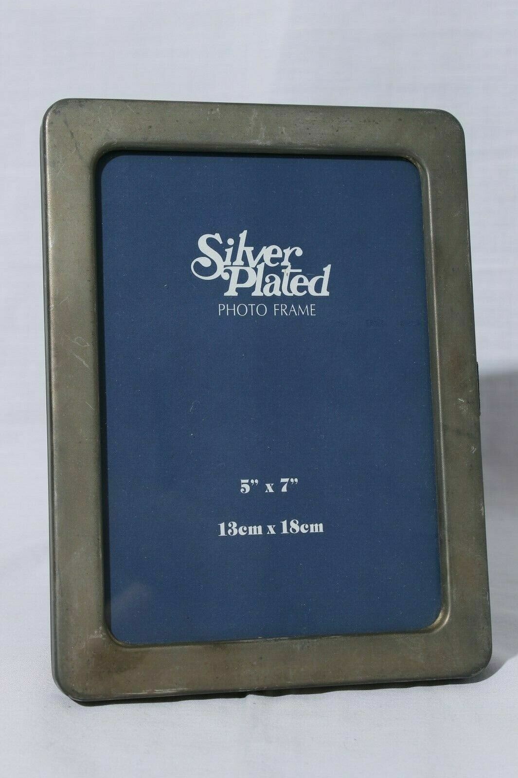 Silver Plated 5&Prime; x 7&Prime; (13cm x 18cm) Photo Frame