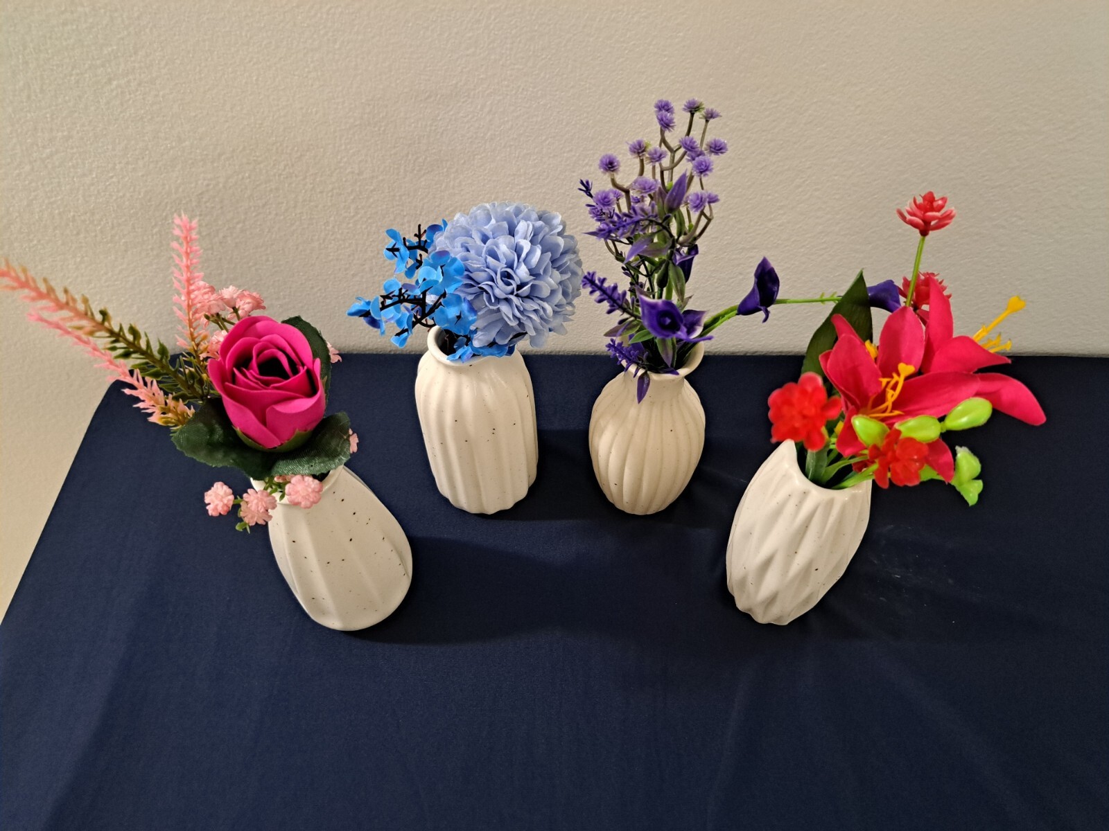 *** JUST REDUCED *** Ceramic Vase Set of 4, w Faux Rose/Mum/Lily/Orchid/Lavender