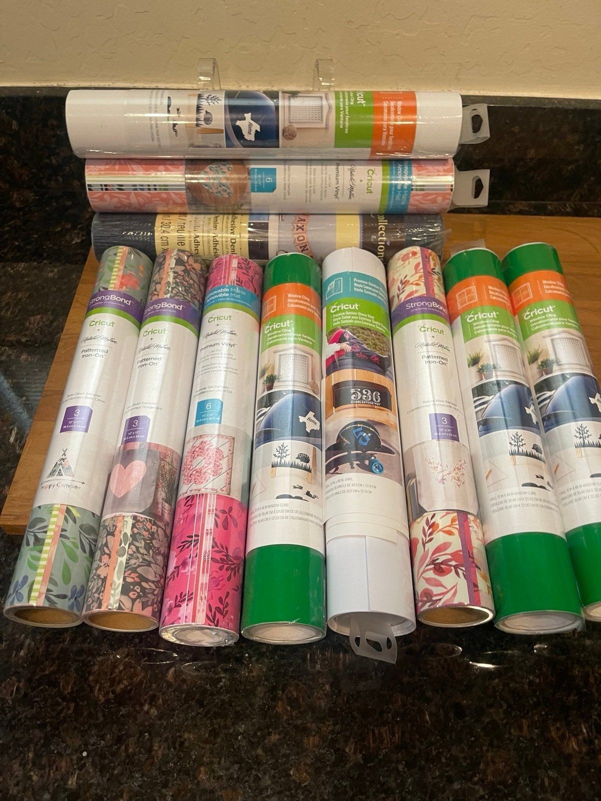 10 New Cricut Vinyl Rolls (Bundle)