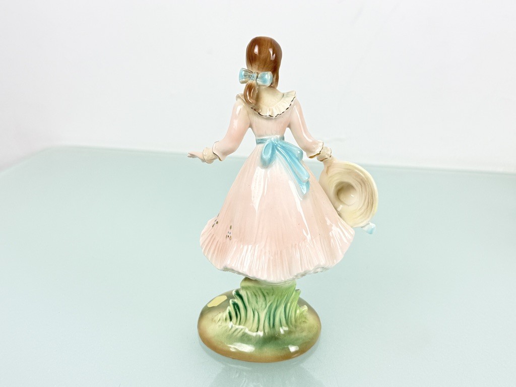Josef Originals Porcelain Figurine 17cm. 1 Choice – Excellent Condition