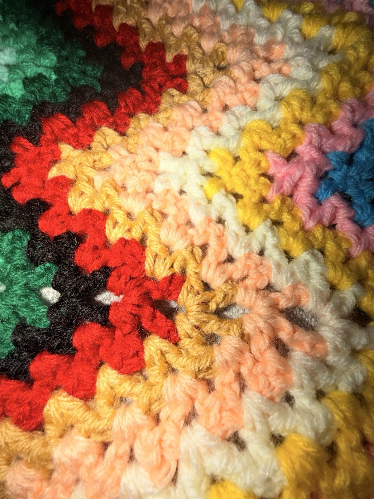 Afghan Chevron Zigzag Handmade Geometric Scalloped Edge GrannyCore 66”X48”