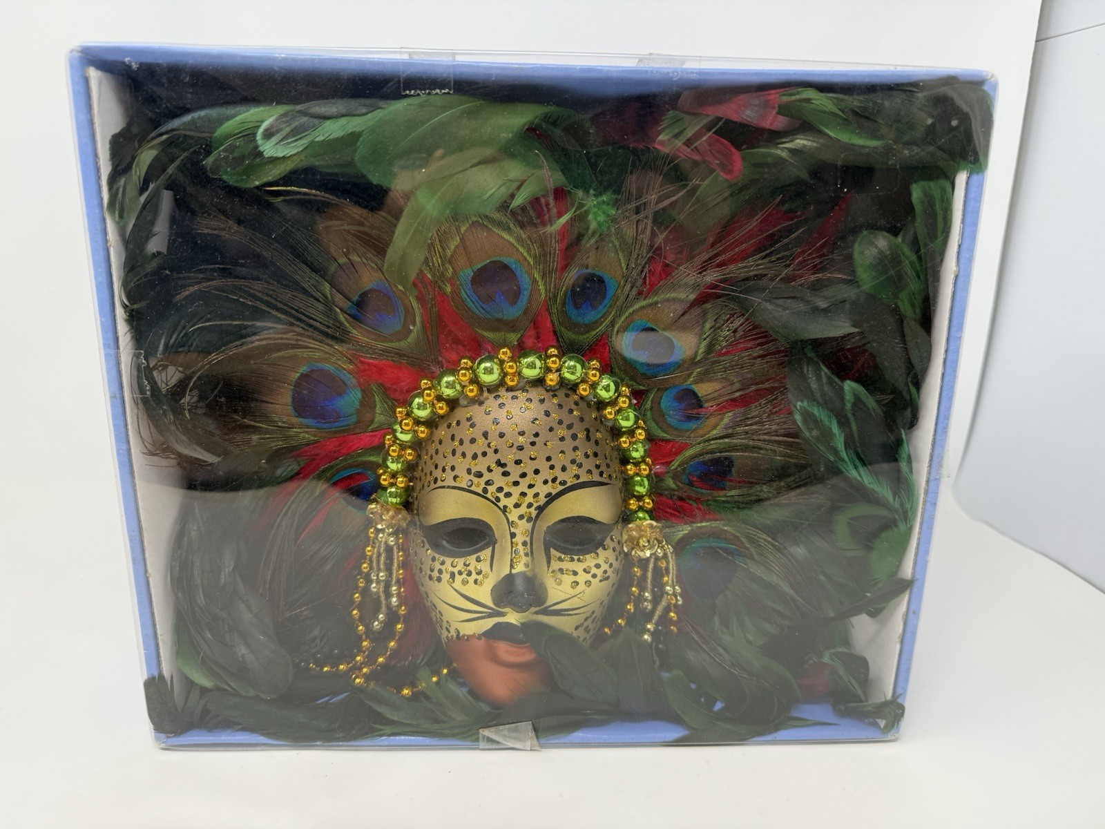 GORGEOUS WALL MASK