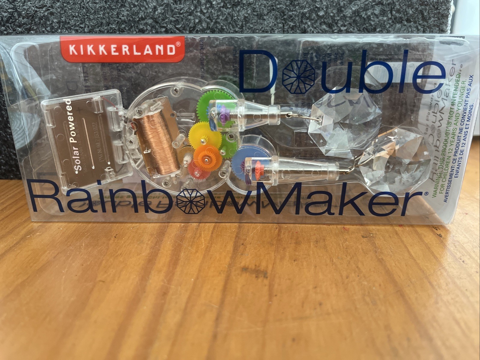KIKKERLAND Double Rainbow Maker Crystal Solar Panel Plastic NEW in Package e1