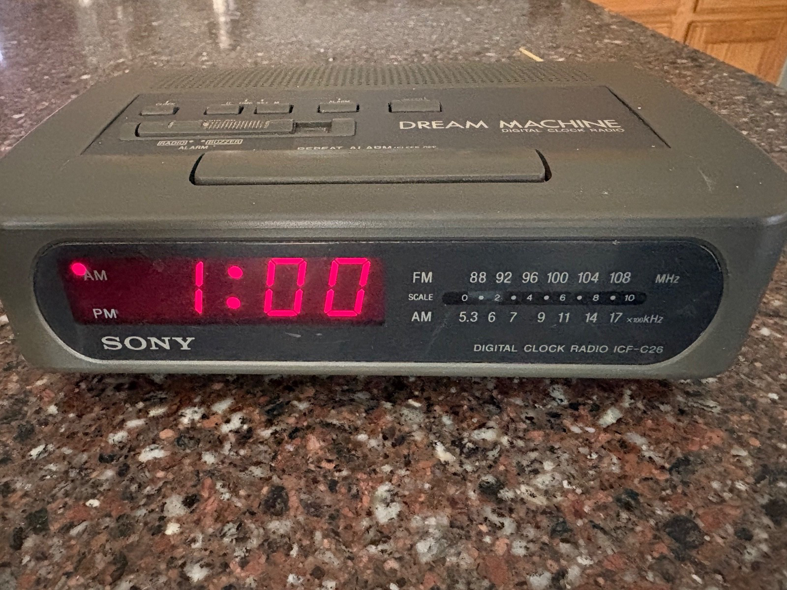 Vintage Sony Dream Machine Red LED AM/FM Clock Radio Model ICF-C26 Works Perfect