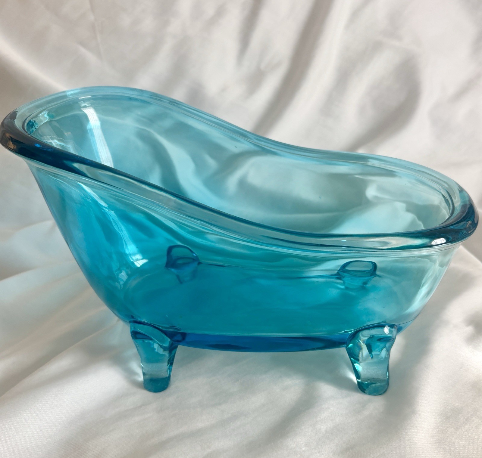 Bath and Body Works Heavy Glass Decor Aqua Blue Footed Bath Tub 10”l X 5.5”w x7”