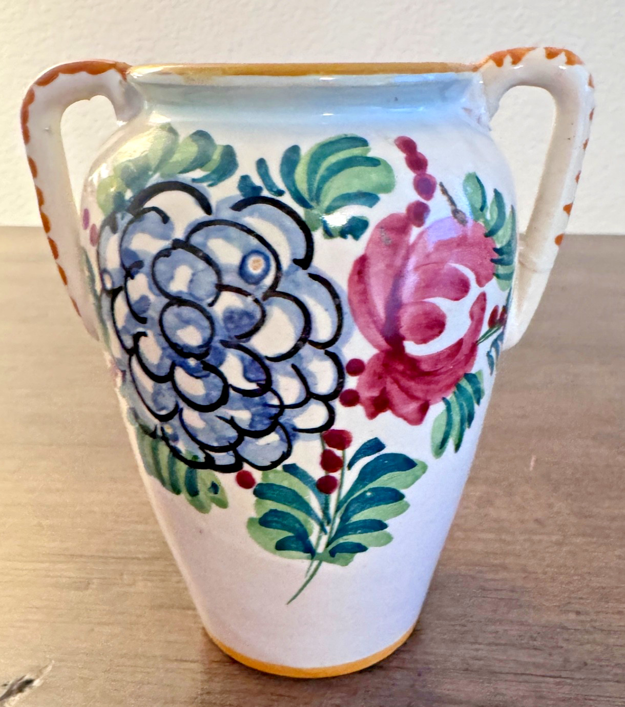Vintage MADE IN ITALY Gorgeous 4&Prime; Hand Painted Floral Print Glazed Ceramic Vase