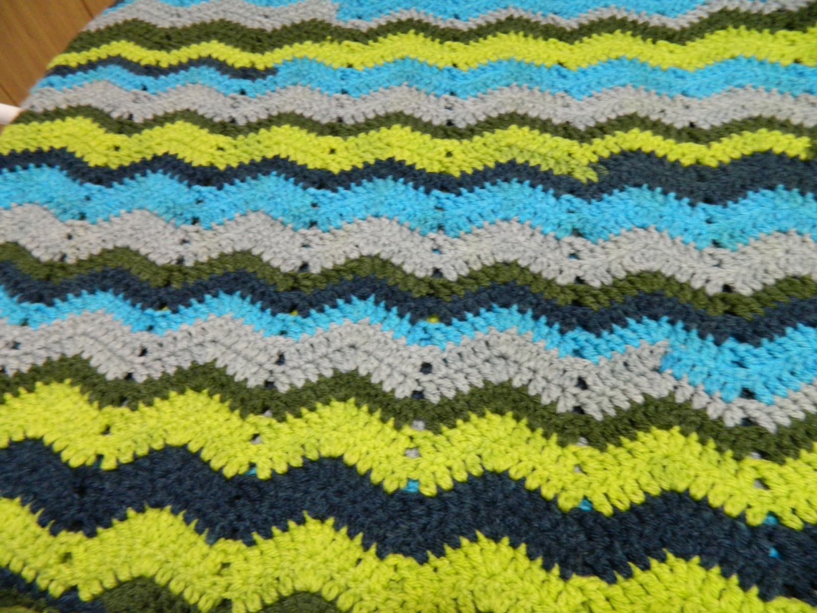 Large Handmade Crochet Afghan, Multi, Chevron or Wavy 60&Prime; x 72&Prime;, New, Unused